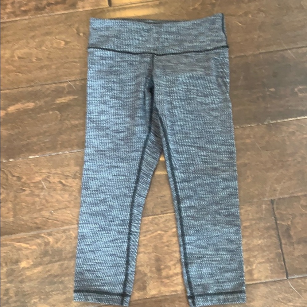 Lululemon 3/4 cropped leggings